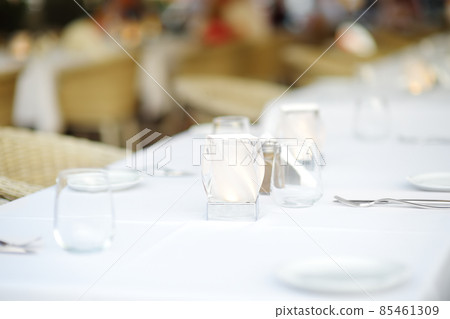 Stylish outdoor cafe. 85461309