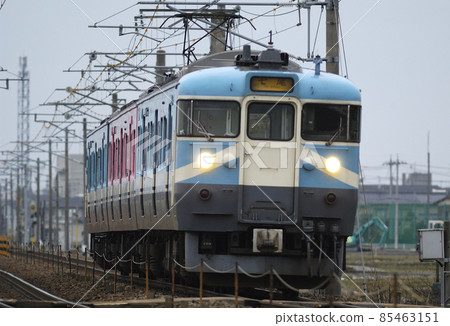 北陸本線三河加賀笠間 JR 西 415 系列 800 系列 C07 組織(金澤) 北陸本線三河加賀笠間 JR 西 415 系列 800 系列 C07 組織(金澤) 85463151