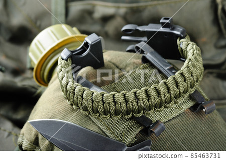 green survival bracelet 85463731