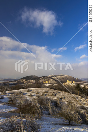 Palava winter landscape with Sirotci hradek ruins, Southern Moravia, Czech Republic Palava winter landscape with Sirotci hradek ruins, Southern Moravia, Czech Republic 85465052