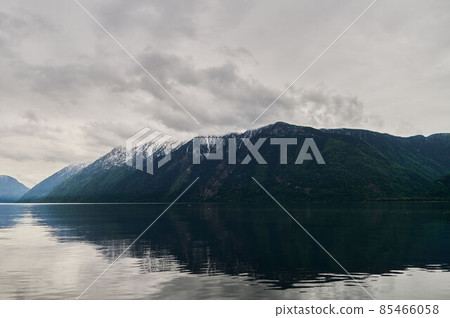 Beautiful panoramic view at Kucherla mountain lake and mountain range. Belukha national park, Altai republic, Siberia, Russia. 85466058