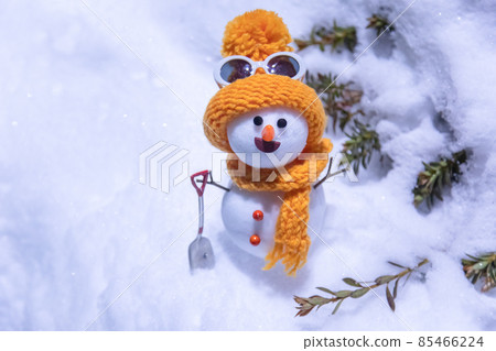 夜間遊戲燈和手工雪人 85466224