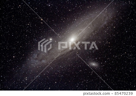 仙女座星系天文望遠鏡直接聚焦圖像 85470239