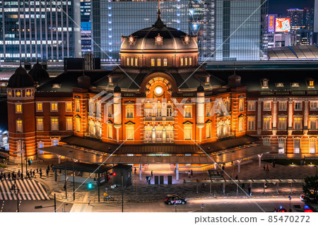《Tokyo》 Night view of Tokyo Station / Marunouchi Business District 85470272