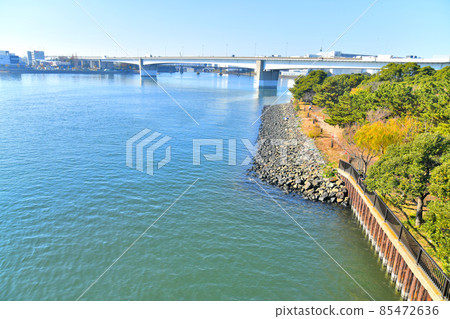 View toward Tokai Pier Park from Keihin Ohashi (Ota-ku, Tokyo) [2021.12] 85472636