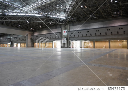 Tokyo Big Sight East Hall with nobody 85472675