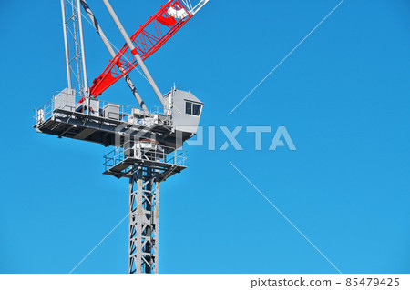 建築工地使用的塔式起重機 建築工地使用的塔式起重機 85479425