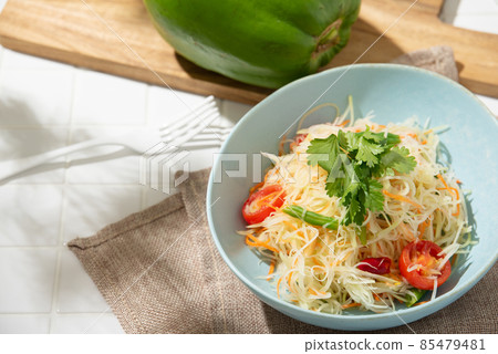 Som Tam (green papaya salad) Som Tam (green papaya salad) 85479481