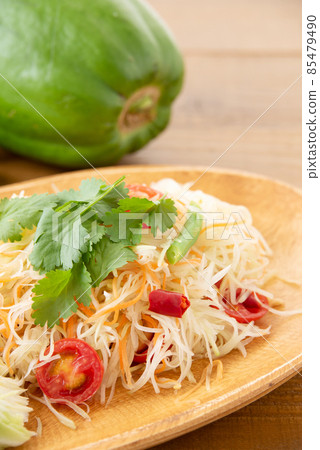 Som Tam (green papaya salad) 85479490