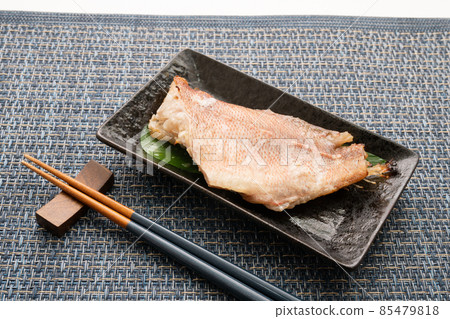 烤紅魚渣 85479818