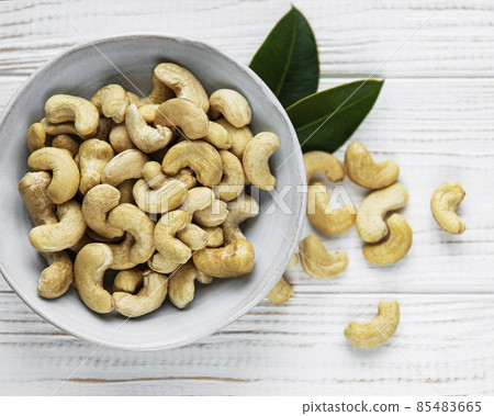Tasty cashew nuts 85483665