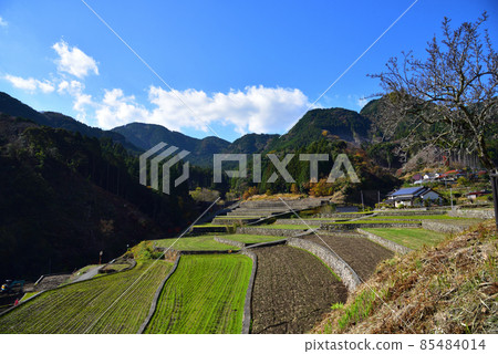 保留日本原始風光的“東寶村” 保留日本原始風光的“東寶村” 85484014