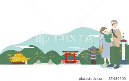 Senior couple walking around famous sightseeing spots in Kyoto 85484203