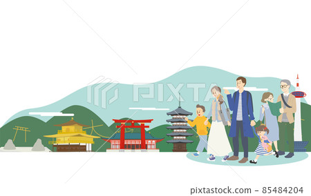 Family walking around famous sightseeing spots in Kyoto 85484204