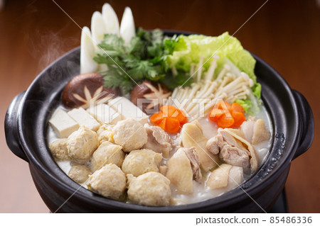 Hot pot dish, mizutaki, chicken hot pot, hot pot image, chicken dumplings, meat dumplings, meat dumpling hot pot 85486336