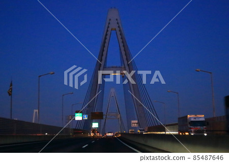 Morning Cruise, Meiko Triton Bridge-Meiko Higashi Ohashi [Nagoya City, Aichi Prefecture] 85487646