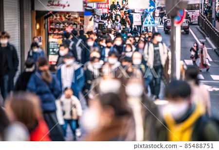 Yokohama cityscape of Japan Start of work ... Oh stock sweep, 6th wave invasion! Over 1000 threats ... Threat people in front of Yokohama station ... = 4 days Yokohama cityscape of Japan Start of work ... Oh stock sweep, 6th wave invasion! Over 1000 threats ... Threat people in front of Yokohama station ... = 4 days 85488751