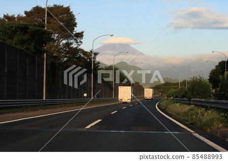 笠雲、富士山、東名高速公路大井松田[神奈川縣足柄上區] 85488993