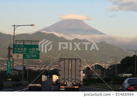 笠雲、富士山、東名高速公路大井松田[神奈川縣足柄上區] 85488994