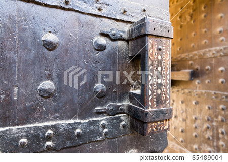 Latch of the gate of the caravansary (Wikala) of Bazaraa 85489004
