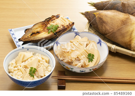 竹筍飯、水煮土佐和烤竹筍 竹筍飯、水煮土佐和烤竹筍 85489160