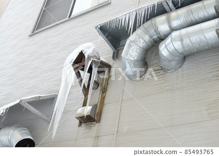 Icicles in a house Icicles in a house 85493765