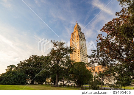 Sunset exterior view of the Louisiana State Capitol Sunset exterior view of the Louisiana State Capitol 85495406