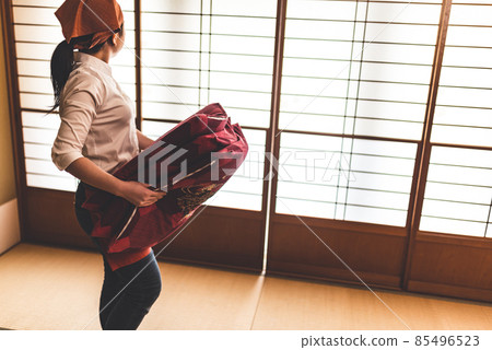 ryokan, japanese inn, woman general 85496523