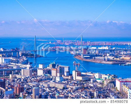 Osaka Port and the streets of western Osaka 85498078