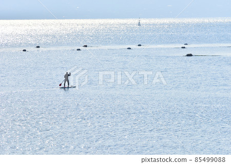 Outdoor marine sports Sap in the calm winter sea Outdoor marine sports Sap in the calm winter sea 85499088