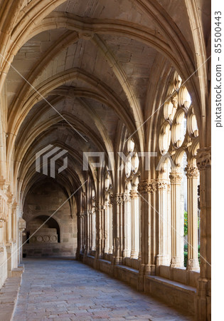 Arched gallery in the monastery of Santa Maria de Santes Creus. Catalonia, Arched gallery in the monastery of Santa Maria de Santes Creus. Catalonia, 85500443