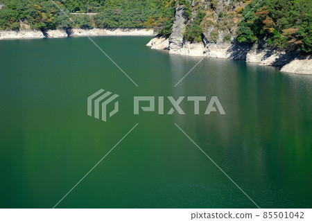 Emerald green Nagayasu dam lake 85501042