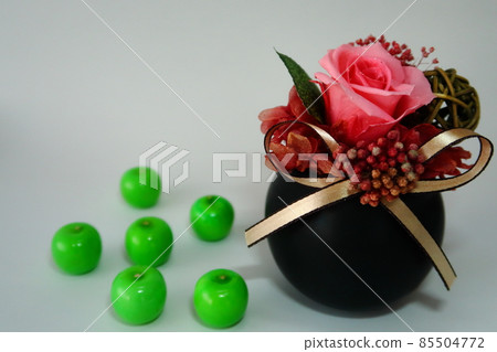 Herbs and fruit samples Herbs and fruit samples 85504772