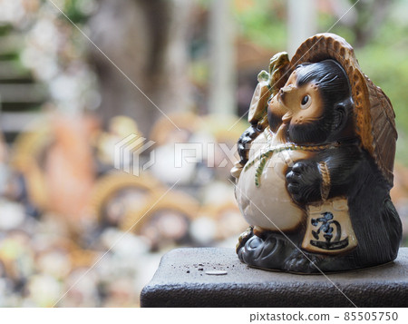 Tanuki Town Shigaraki Ware "Shigaraki Tanuki Day" Tanuki Town Shigaraki Ware "Shigaraki Tanuki Day" 85505750