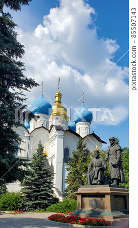 KAZAN, RUSSIA - July 2021: Monument to the Russian and Tatar architect of the Kazan Kremlin on the square near the Annunciation Cathedral. UNESCO World Heritage Site 85507143