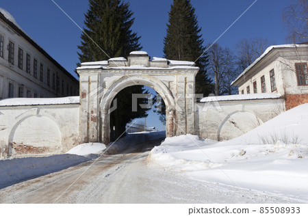 Holy Sumorin monastery. Totma, Vologda region, Russia Holy Sumorin monastery. Totma, Vologda region, Russia 85508933