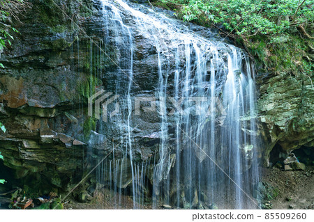 Iwai Water Falls seen from the side 1 Kagamino Town, Tomata District, Okayama Prefecture 85509260