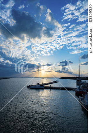 沖繩嘉手納碼頭 85509580