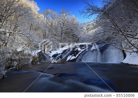 Hanamaki City, Iwate Prefecture Winter Kamabuchi Waterfall 85510806
