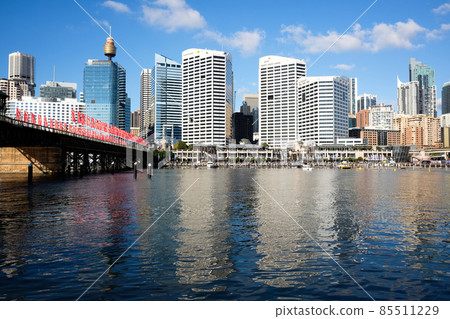 Darling Harbor, a fashionable tourist destination that represents Sydney, Australia's most beautiful and charming port city in the world 85511229