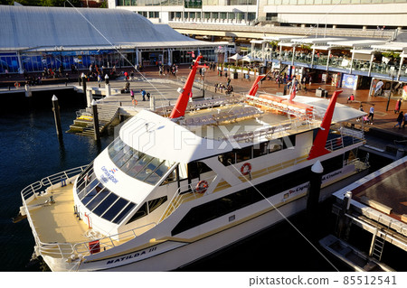 Darling Harbor, a fashionable tourist destination that represents Sydney, Australia's most beautiful and charming port city in the world Darling Harbor, a fashionable tourist destination that represents Sydney, Australia's most beautiful and charming port city in the world 85512541