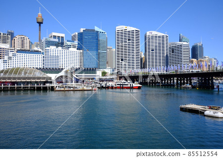 Darling Harbor, a fashionable tourist destination that represents Sydney, Australia's most beautiful and charming port city in the world 85512554