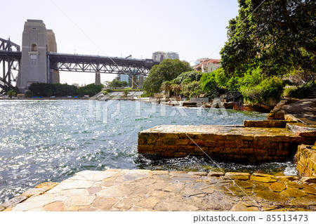 悉尼海港大橋，澳大利亞最美麗迷人的港口城市悉尼的標誌性建築 85513473