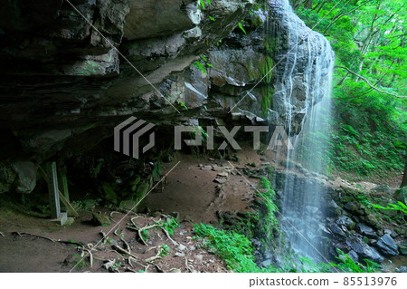 Iwai Water Falls seen from the side 9 Kagamino Town, Tomata District, Okayama Prefecture 85513976