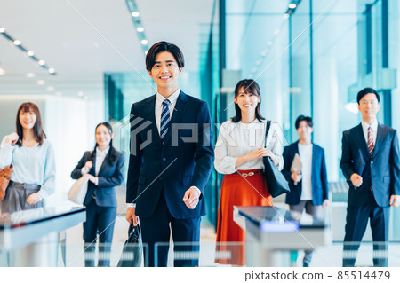 Office young businessman shooting cooperation "LINK FOREST" Office young businessman shooting cooperation "LINK FOREST" 85514479