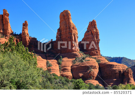 Madonna & Child 和 Tunans 塞多納,亞利桑那州 Madonna & Child 和 Tunans 塞多納,亞利桑那州 85520371