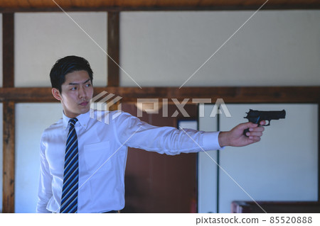 Male portrait　 85520888