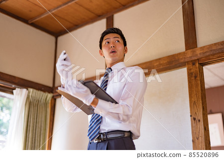打領帶的男人 打領帶的男人 85520896