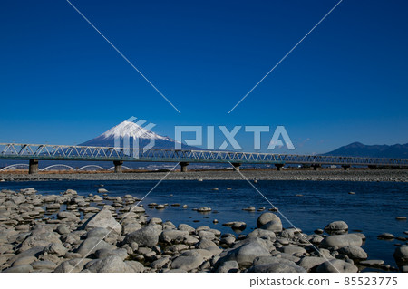 富士川大橋和富士山 富士川大橋和富士山 85523775
