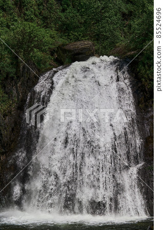 Estyube Waterfall at Lake Teletskoye in the Altai Mountains. Estyube Waterfall at Lake Teletskoye in the Altai Mountains. 85524696